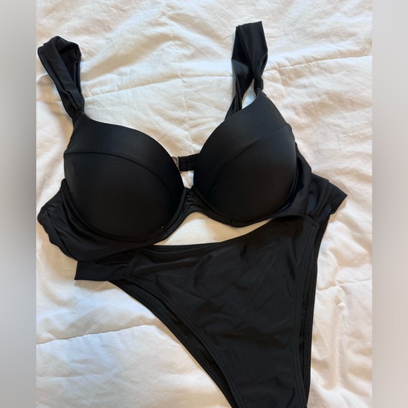 Black Bikini Set - Picture 3 of 5